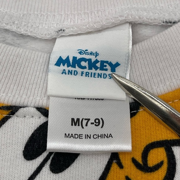 Disney Mickey & Friends Crewneck Sweatshirt Juinors Size Medium 7-9 AOP - Picture 7 of 12